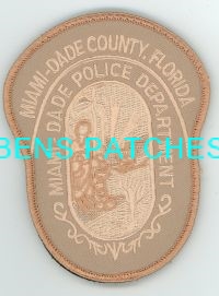FLORIDA,A,MIAMI DADE POLICE SUBDUED 3